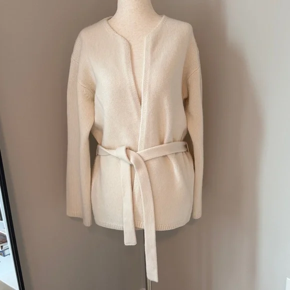 🌿 ALMADA LABEL 🌿 Aria Cardigan, cream 
XS $663 SOLD OUT! - Picture 4 of 13